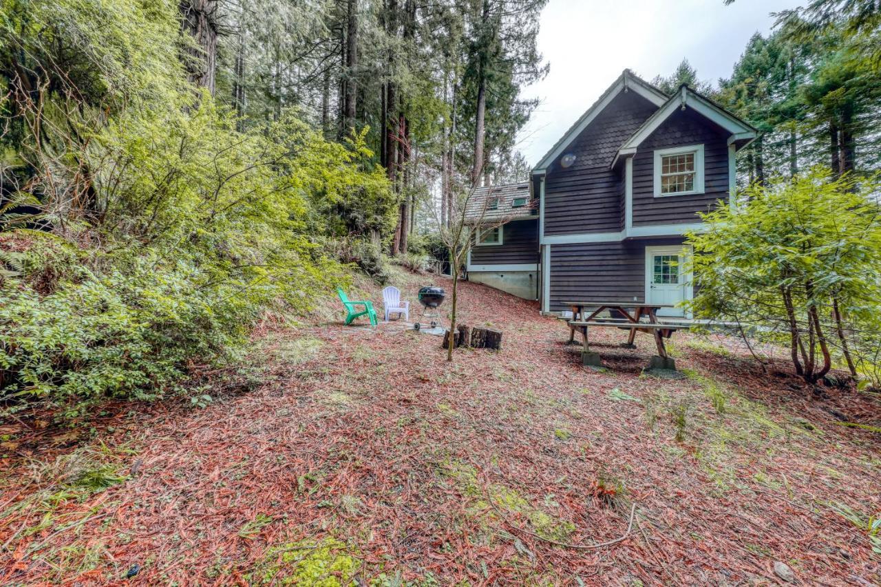 Serene Redwood Retreat Арката Екстер'єр фото
